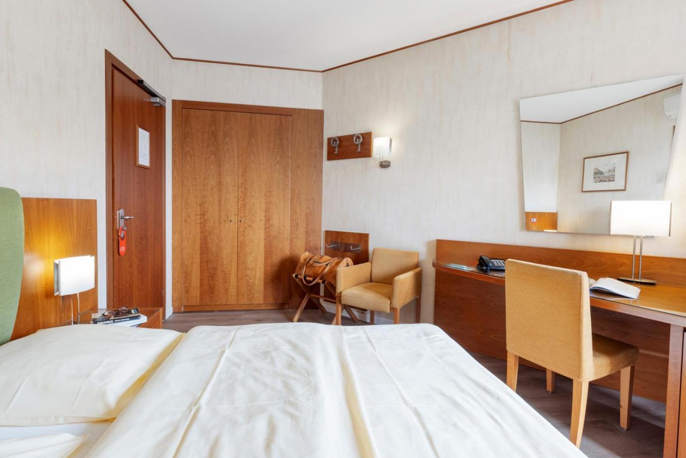 Hotel Delfino Lugano Quarto foto